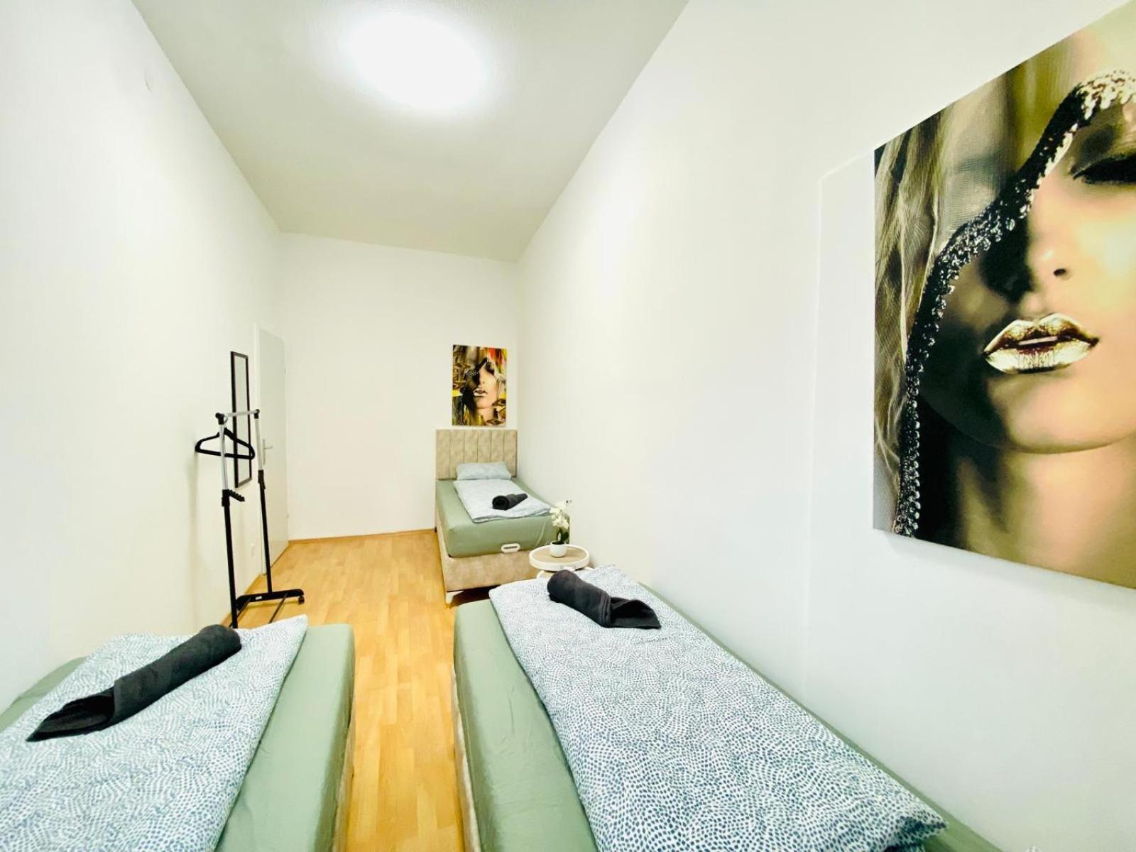 Bright 5Br Shared Apartment W Great Transport Link فيينا المظهر الخارجي الصورة