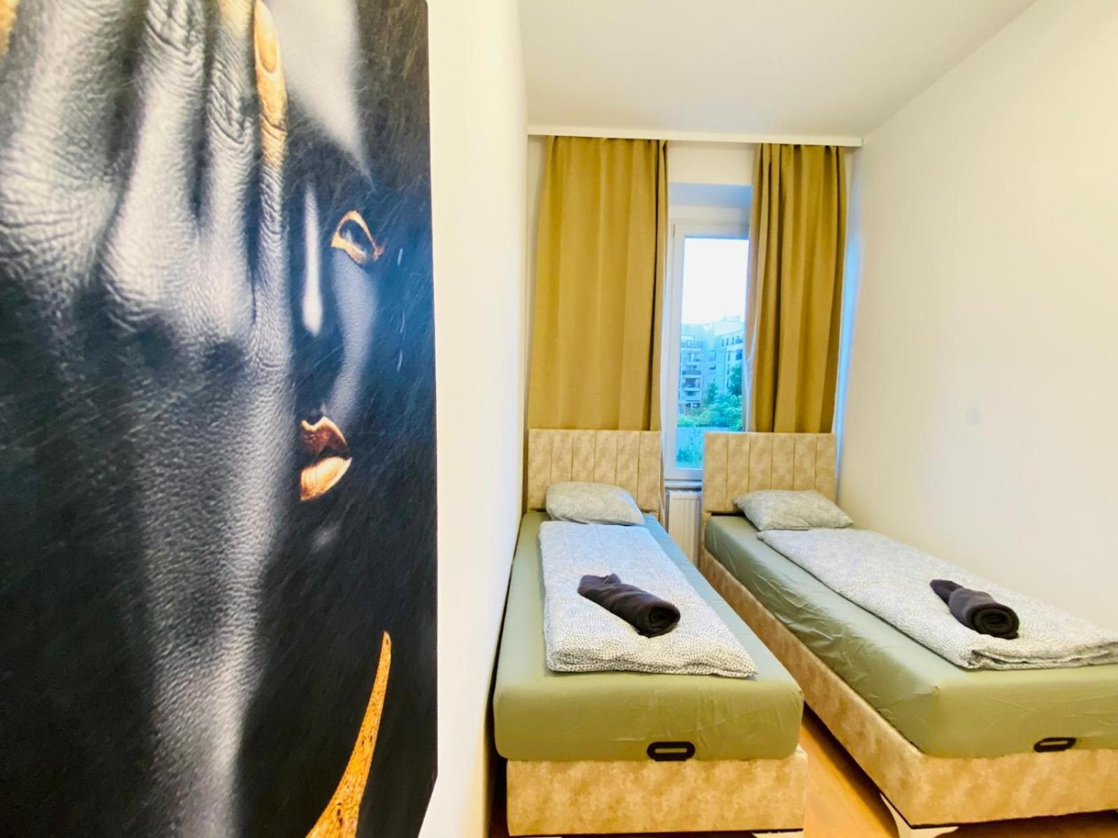 Bright 5Br Shared Apartment W Great Transport Link فيينا المظهر الخارجي الصورة