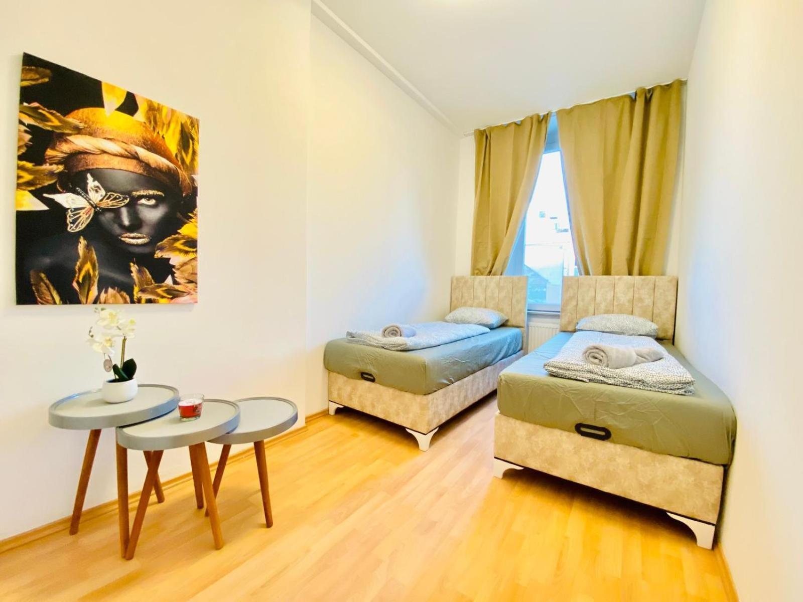 Bright 5Br Shared Apartment W Great Transport Link فيينا المظهر الخارجي الصورة
