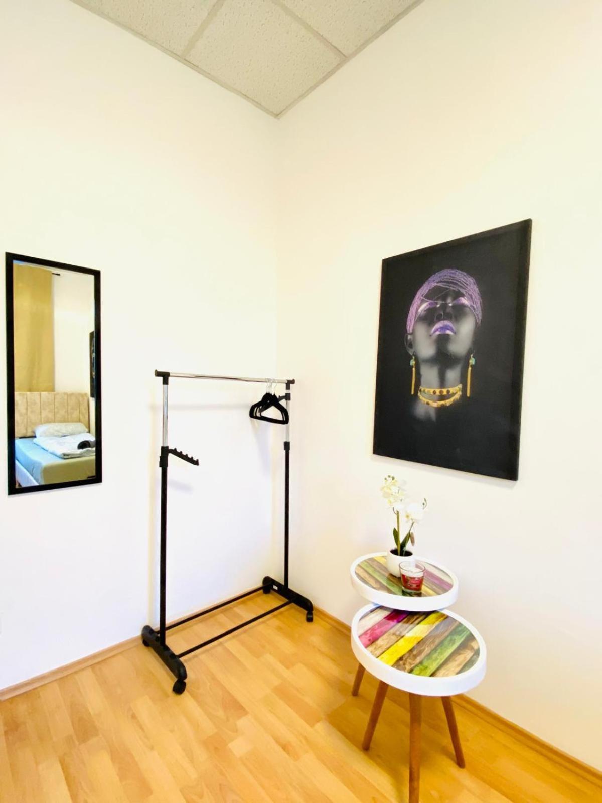 Bright 5Br Shared Apartment W Great Transport Link فيينا المظهر الخارجي الصورة