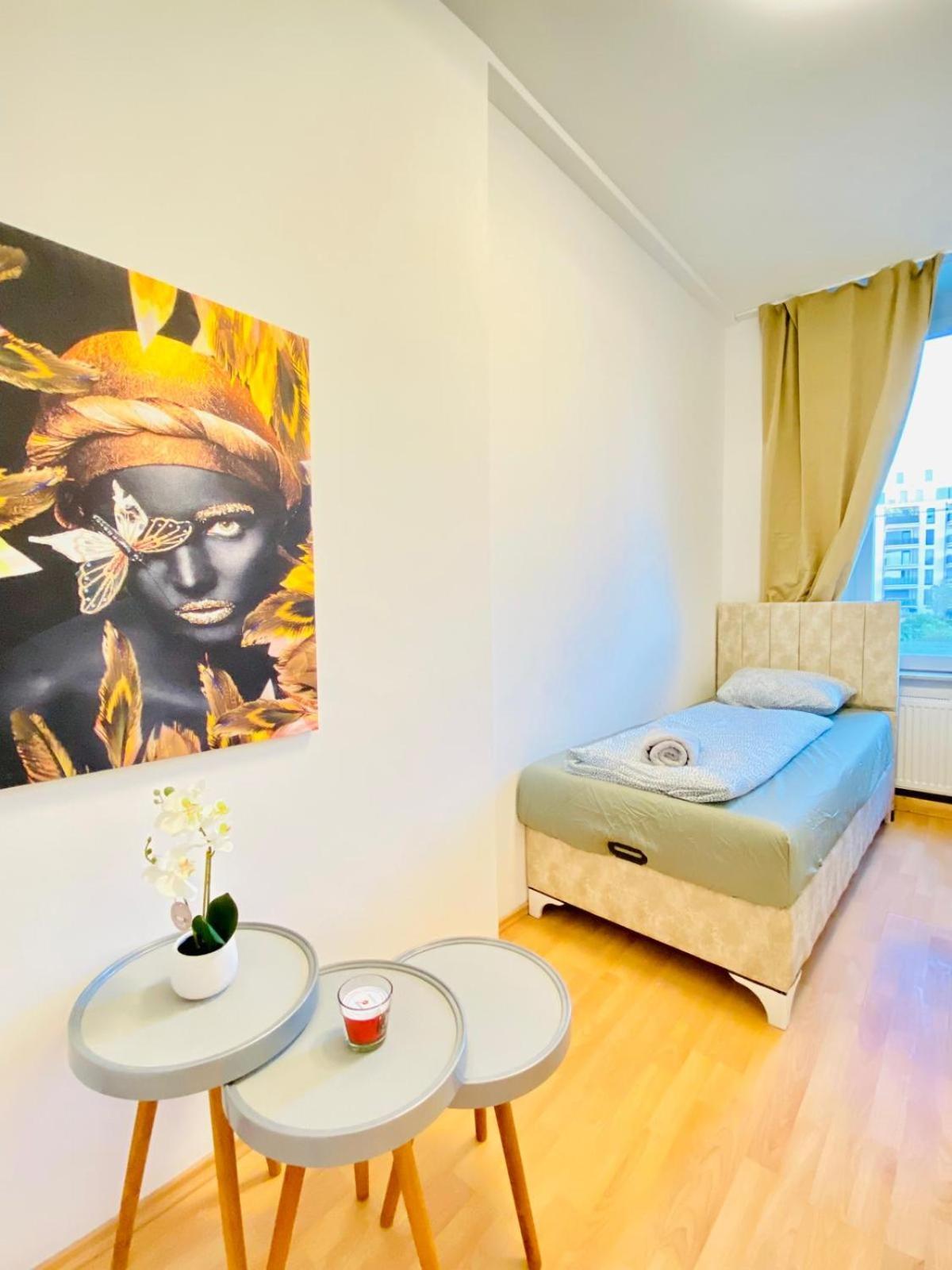Bright 5Br Shared Apartment W Great Transport Link فيينا المظهر الخارجي الصورة
