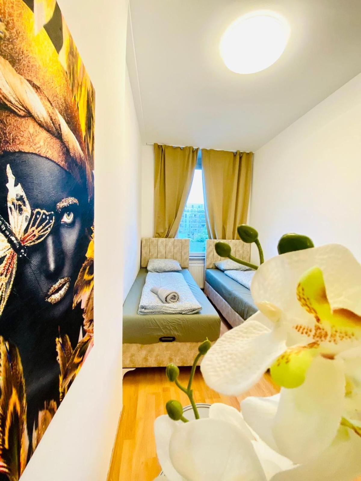 Bright 5Br Shared Apartment W Great Transport Link فيينا المظهر الخارجي الصورة